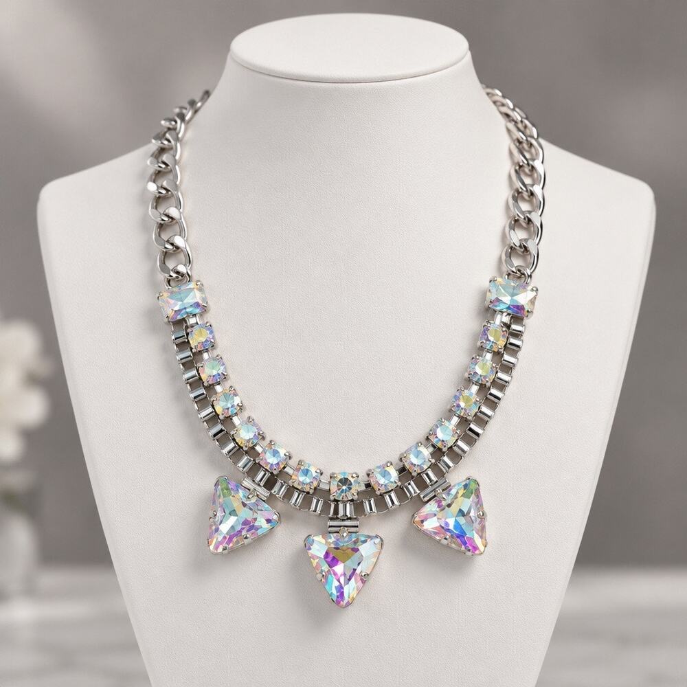 Vintage Prism Queen Choker